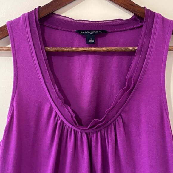 Banana Republic| Bright Purple Sleeveless Tank Top Scoop Gathered Neckline Sz M - Picture 1 of 3